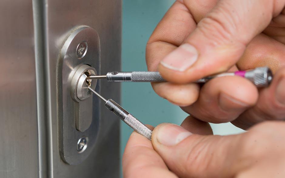 changer serrure porte d'entrée L'Haÿ-les-Roses